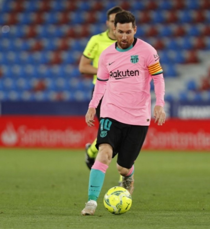 Chấm điểm Barca trận Levante: Messi làm, nhiều người phá