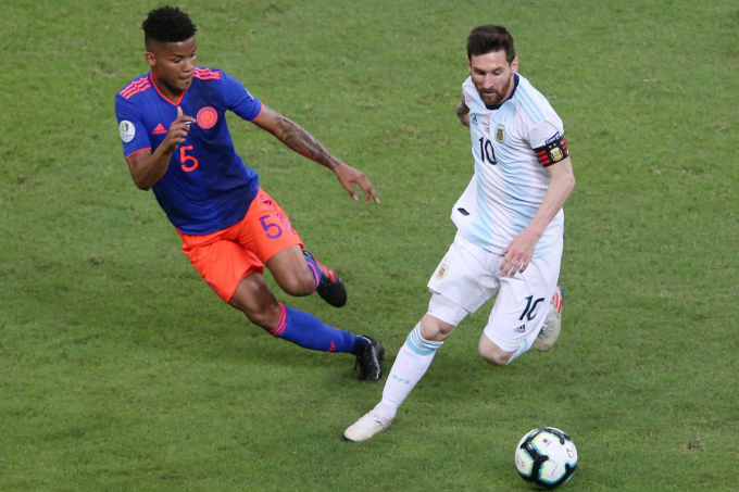 Nhịp thở cứu rỗi Argentina của Messi