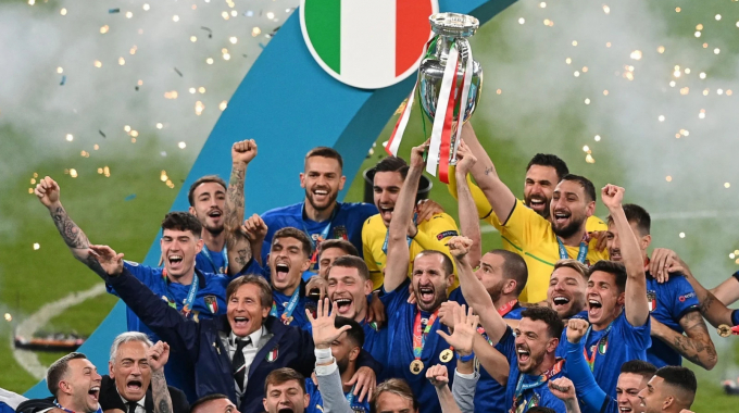Italia nhảy vọt trên bảng xếp hạng FIFA sau EURO 2021