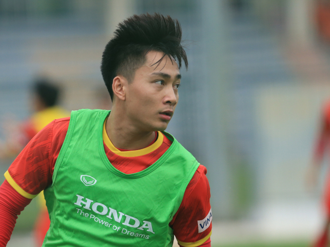 Quyết gạt vận đen, “chân gỗ” của U23 Việt Nam thách thức vị trí của Tiến Linh