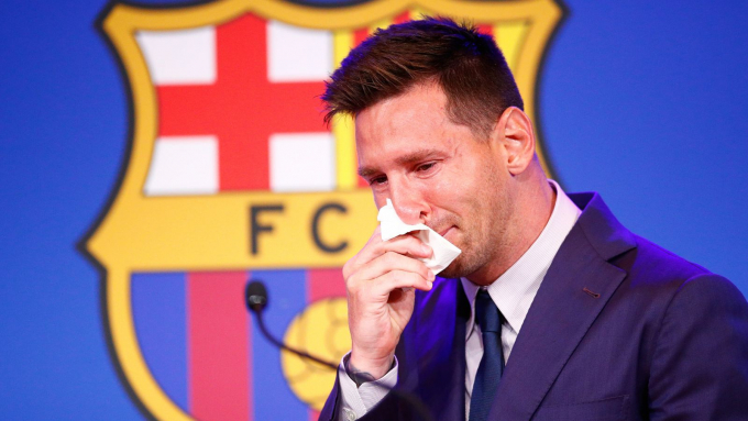 Barca tung ”chiêu” mới, ngăn Messi gia nhập PSG