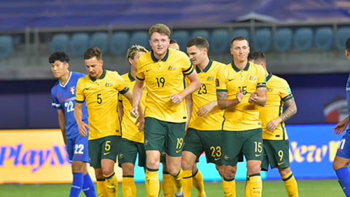 HLV Australia hạ chỉ tiêu giành 6 điểm trước Việt Nam và Trung Quốc