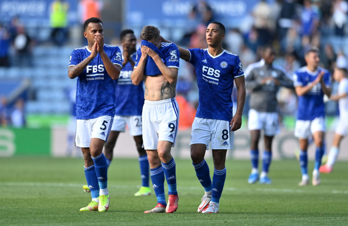 Sao Leicester bị “đuổi” trở lại Anh, vắng mặt tại Europa League vì lý do khó đỡ