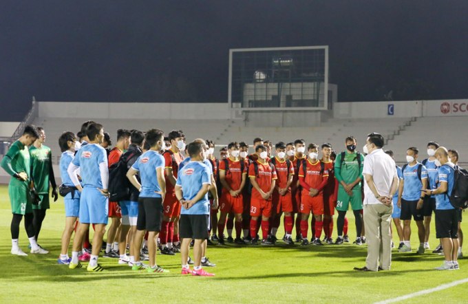 Thầy trò HLV Park Hang-seo <b>nhận 3 mục tiêu</b> ở AFF Cup 2021