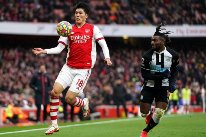 <b>Chấm điểm Arsenal 2-0 Newcastle United</b>: Điểm sáng Tomiyasu và Martinelli