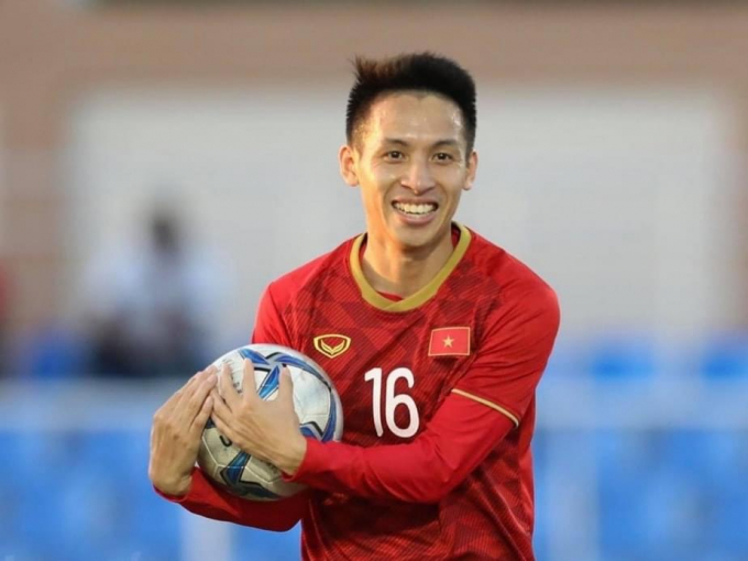 NÓNG! <b>Hùng Dũng trở lại ĐTQG Việt Nam</b> tham dự AFF Cup 2021