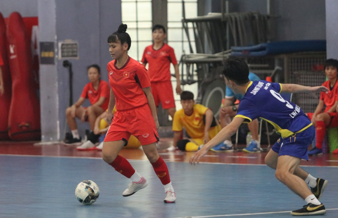 Kết quả ĐT nữ futsal Việt Nam vs CLB futsal Sang Trọng: Điểm yếu thể lực, kết quả bất ngờ
