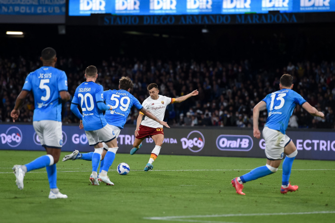 Kết quả Napoli vs AS Roma: El Shaarawy níu Napoli ở lại cuộc đua Scudetto