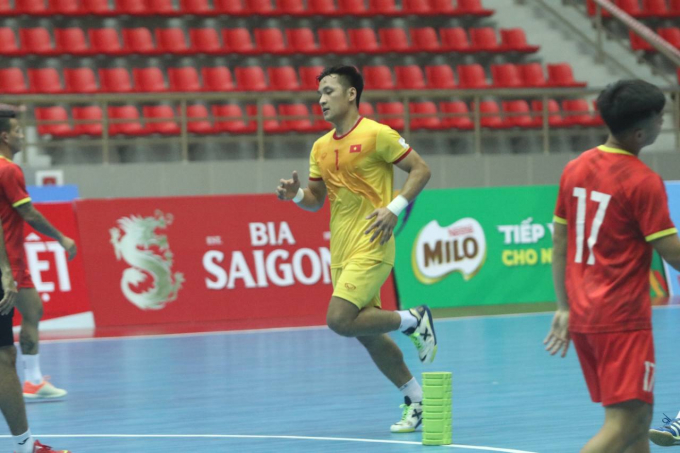ĐT Futsal Việt Nam tập luyện cho ngày thi đấu đầu tiên