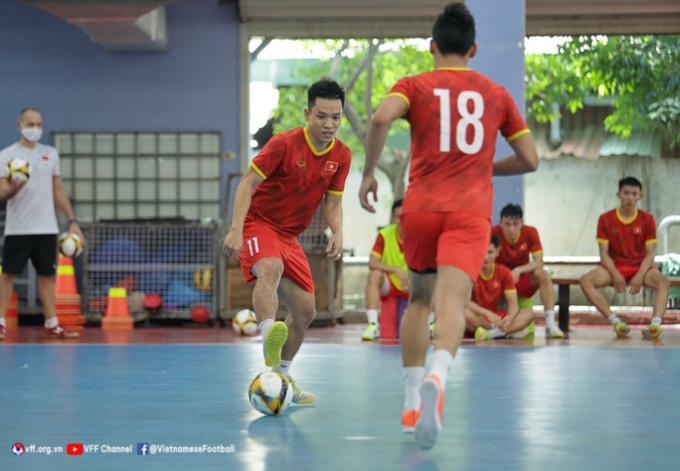 HLV Phạm Minh Giang lo lắng bài toán cảm giác bóng của ĐT Futsal