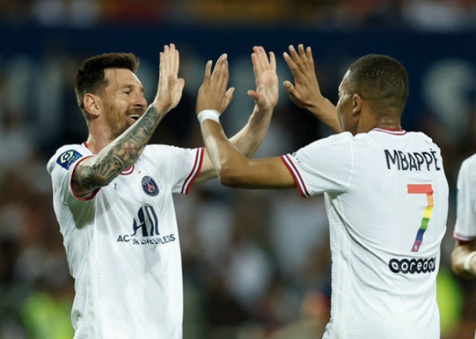 Messi đạt điểm 10 trong chiến thắng 4-0 của PSG