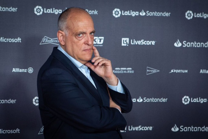 Chủ tịch La Liga: ’Joan Laporta và Barcelona đã làm tổn thương trái tim tôi’