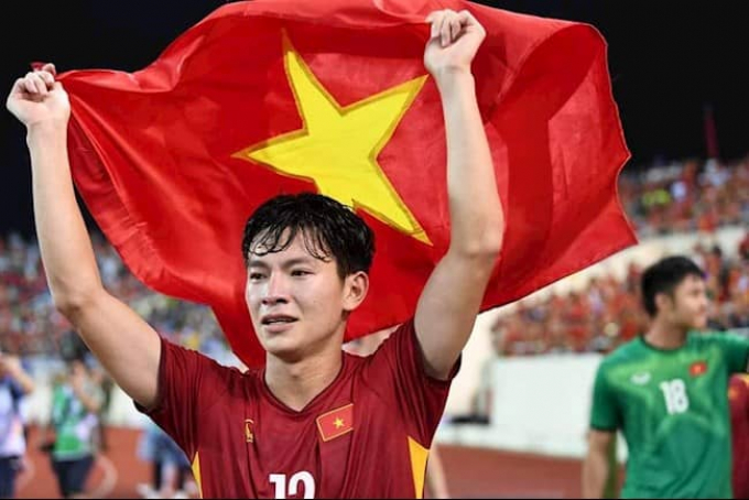 Phan Tuấn Tài bất ngờ hé lộ thần tượng trong bóng đá