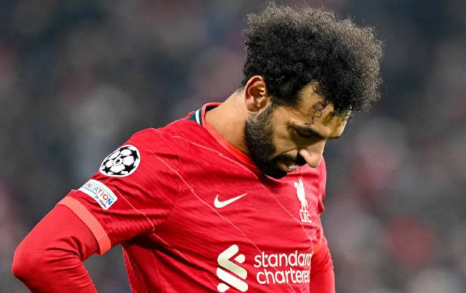 Bác sĩ tiết lộ Salah đã nén đau ra sân ở chung kết Champions League