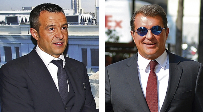 Laporta công khai cuộc gặp thượng đỉnh với Mendes, phi vụ Ronaldo đỏ lửa?