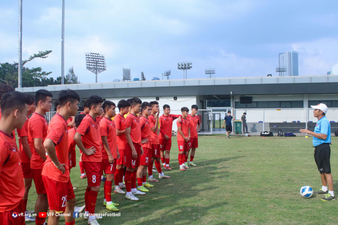 U19 Việt Nam nhìn về phía trước sau thất bại ở U19 Đông Nam Á