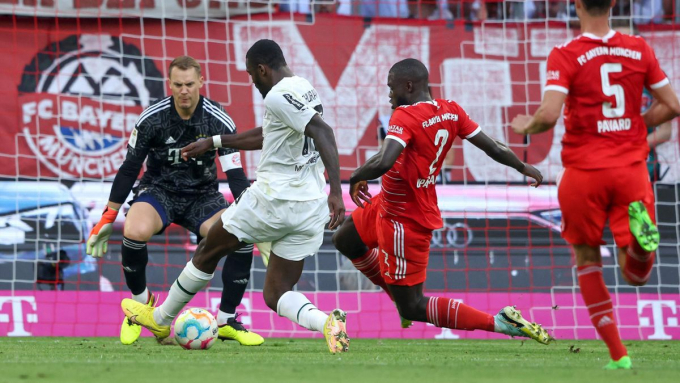 Bayern Munich lại đứt mạch thắng trước cơn ác mộng Monchengladbach