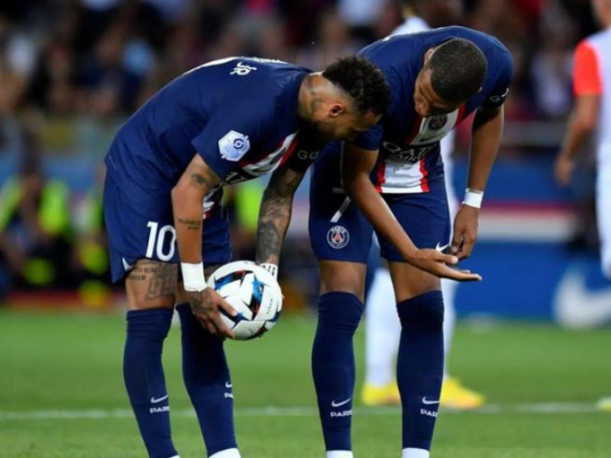 Neymar ngầm xác nhận mâu thuẫn lớn với Mbappe