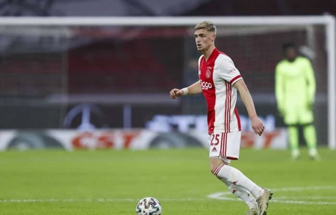 Man United có thể chiêu mộ De Jong mới ở Ajax cho Ten Hag