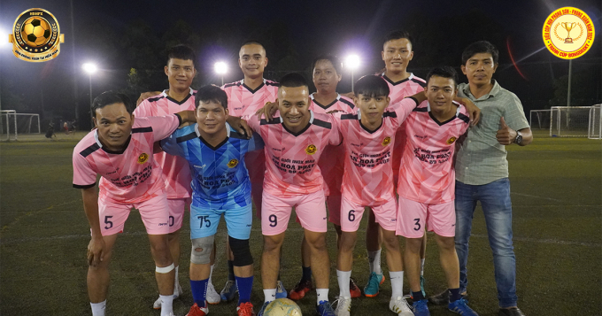 Phỏng vấn trưởng đoàn Hoàng Vũ: ’Phong Xuân FC đã sẵn sàng ra sân tại Siêu cúp!’