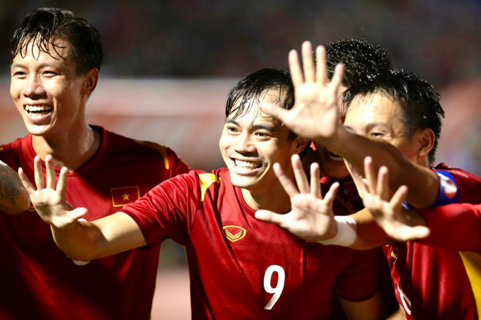 HLV Park Hang-Seo khẳng định: Quang Hải, Hùng Dũng chưa chắc suất dự AFF Cup