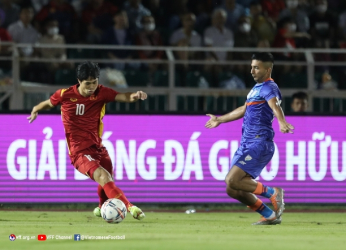 Thua 0-3, báo Ấn Độ nói thẳng tuyển Việt Nam ’out trình’