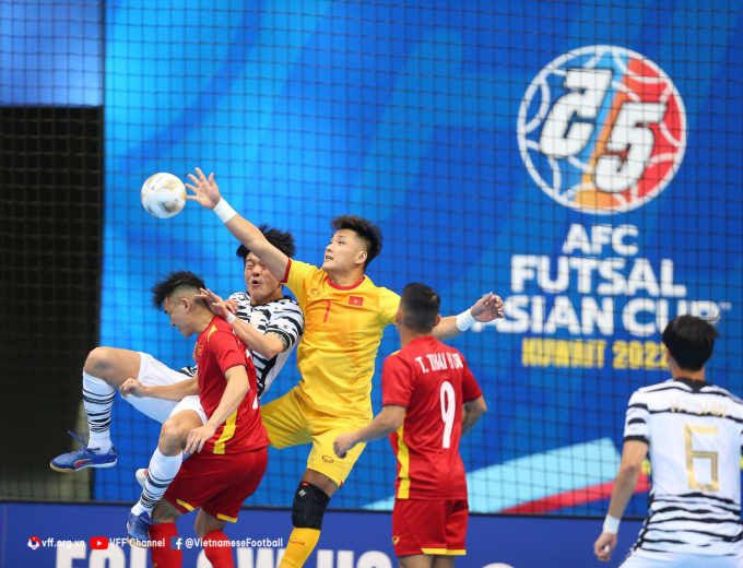 Futsal Việt Nam - Futsal Saudi Arabia: Đưa đối thủ trở về mặt đất