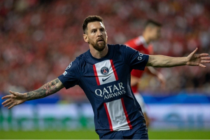 Lập siêu phẩm cháy lưới Benfica, Messi được UEFA vinh danh