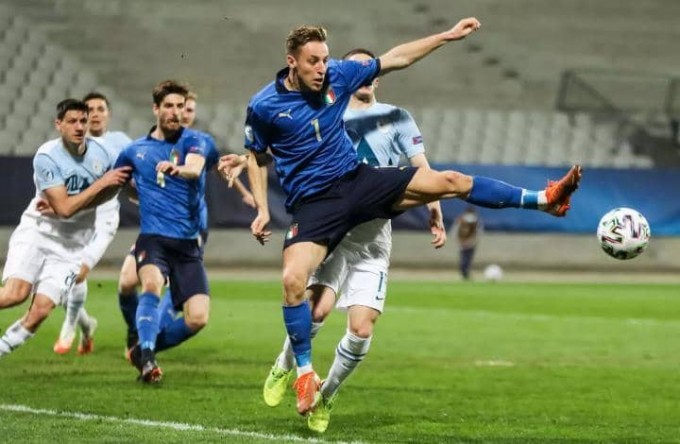 Ten Hag cử đội tuyển trạch trực tiếp xem giò tiền vệ 23 tuổi của Sassuolo
