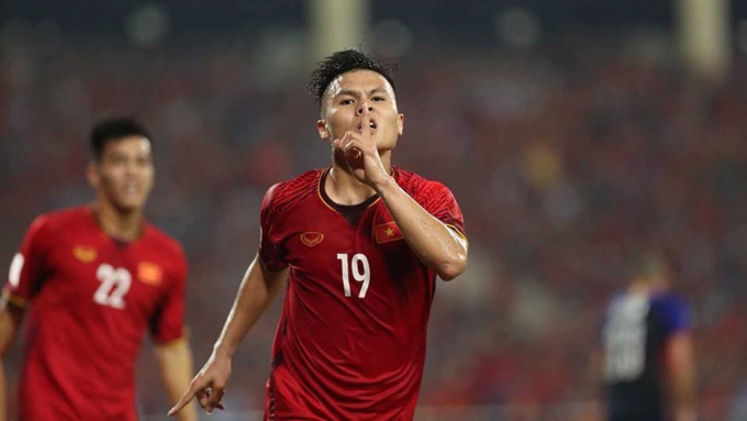 Đi tìm người đá thay Quang Hải ở AFF Cup 2022