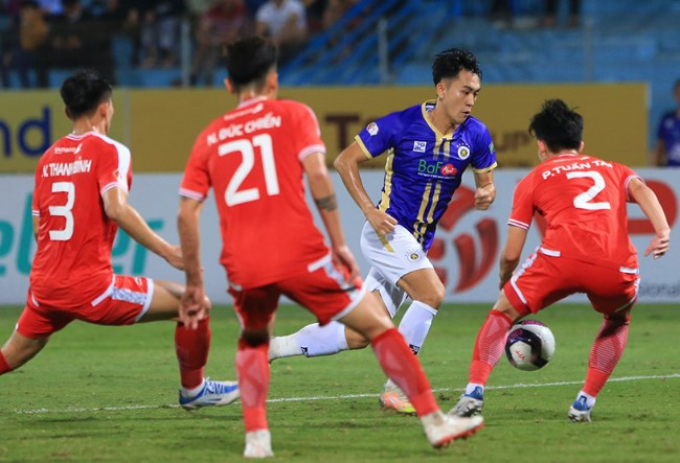 Vòng 24 V-League 2022: Hà Nội tiến sát ngai vàng; Chiến Hạm Đỏ cập bến