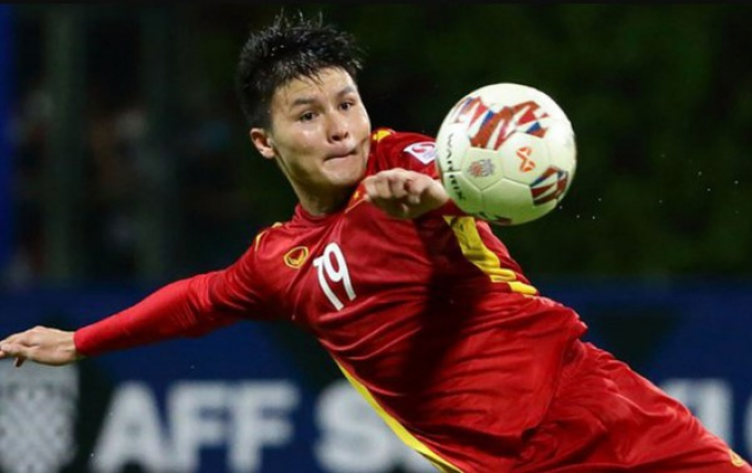VFF sẵn sàng đưa Quang Hải về đá AFF Cup; SLNA mất trung vệ thép
