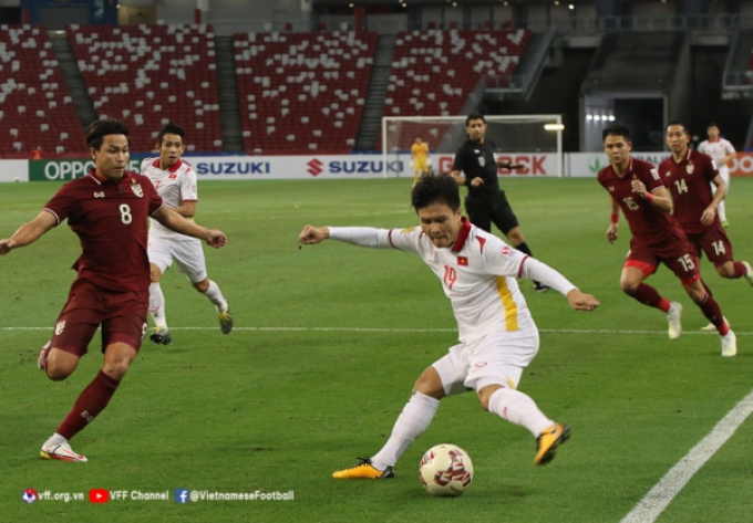 CHÍNH THỨC! Pau FC quay ngoắt 180 độ, thông báo cho Quang Hải dự AFF Cup