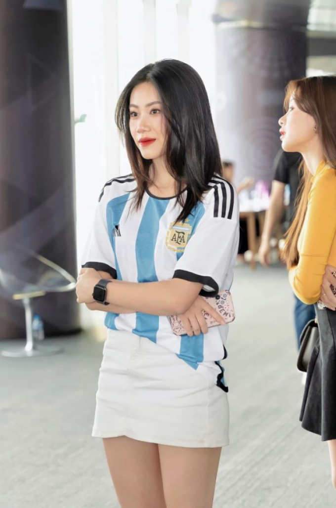 Hà Thị Hoà Bình - hotgirl đại diện Argentina tại Nóng cùng World Cup 2022 là ai?