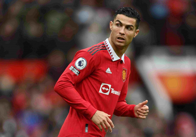 Rời MU, Ronaldo vẫn không thoát khỏi án phạt nặng từ FA