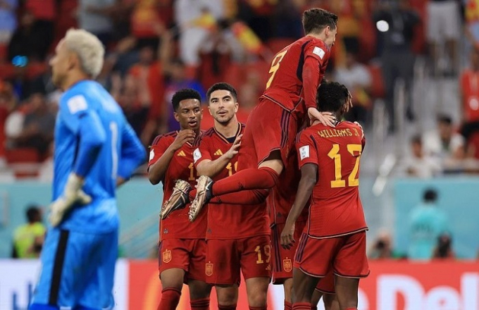 Tây Ban Nha thiết lập kỷ lục sau trận mở màn World Cup