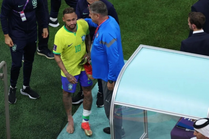 Ác mộng 2014 ùa về, Neymar nói lời đau lòng