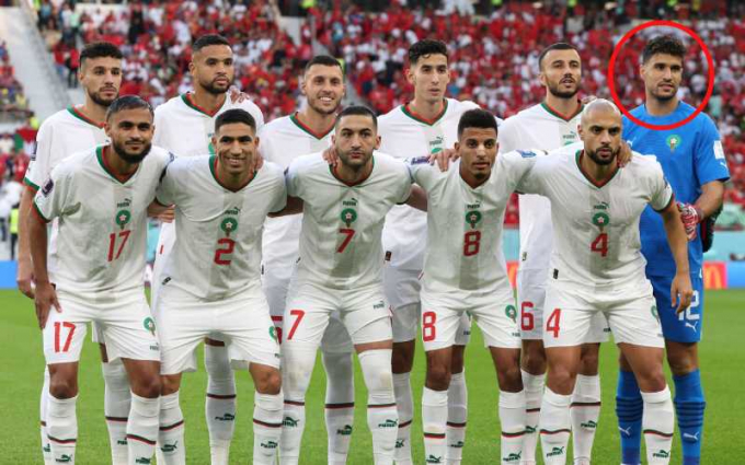Thủ môn Morocco bất ngờ biến mất sau khi hát quốc ca
