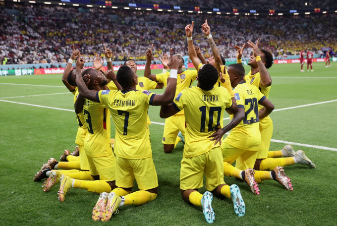 Lượt trận cuối bảng A: Hà Lan chưa an toàn, Senegal - Ecuador bước vào tử chiến