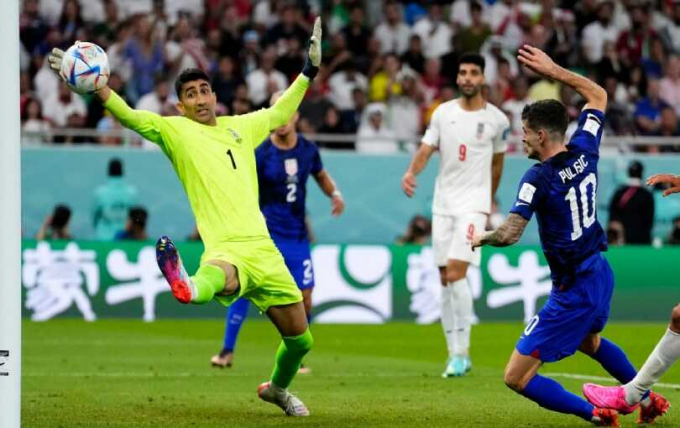 CĐV Chelsea phát cuồng với bàn thắng của Pulisic vào lưới Iran