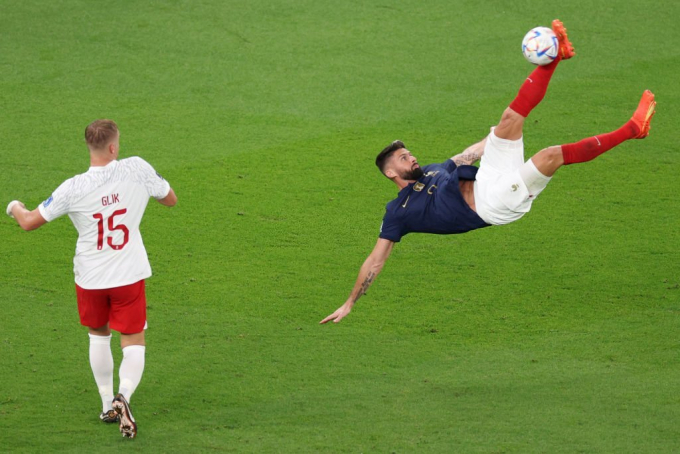 Vượt qua Thierry Henry, Giroud trở thành chân sút số 1 tuyển Pháp