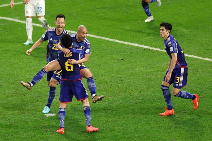 Nhật Bản - Croatia là trận đấu đầu tiên có hiệp phụ và sút luân lưu