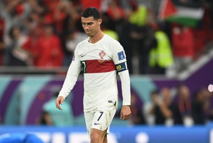 Ronaldo phá vỡ im lặng, đăng tâm thư xé lòng sau khi Bồ Đào Nha bị loại