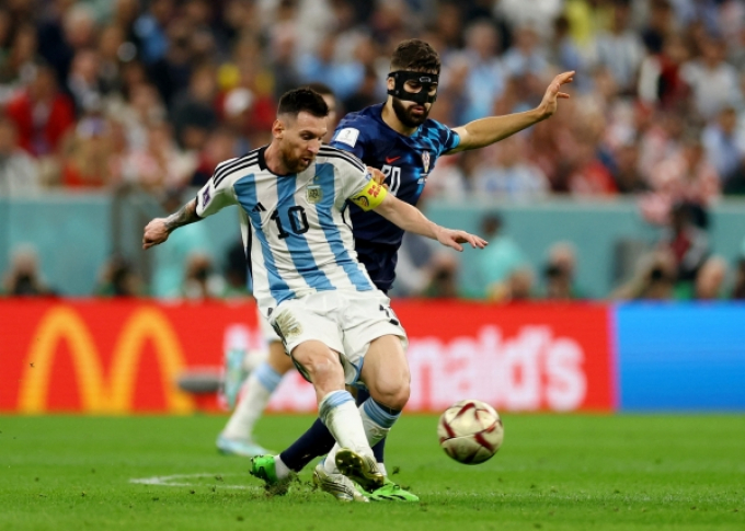 Argentina thắng đậm, Messi chỉ ra điểm yếu của Croatia