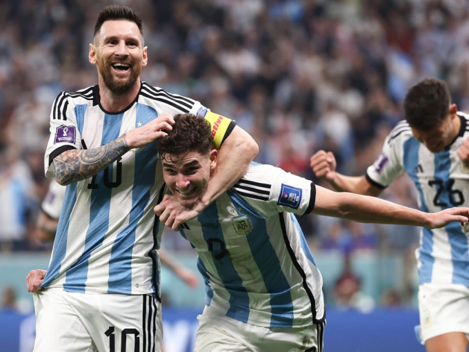 Đội hình Argentina trở lại chung kết World Cup: 8 năm, 2 lần, 1 chàng trai