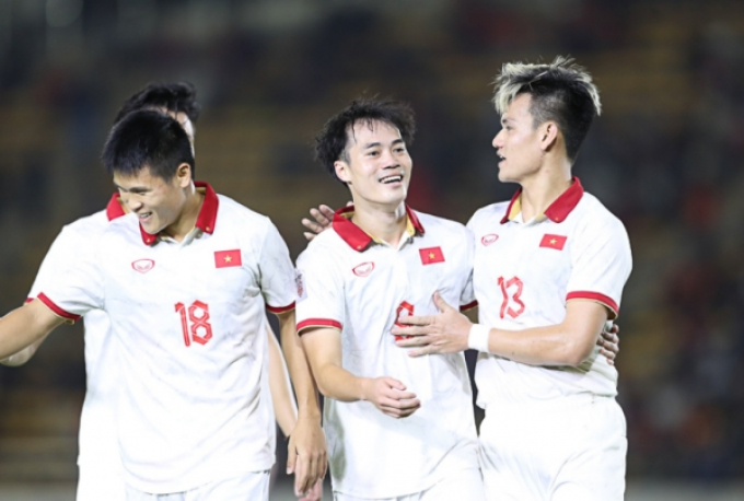 Báo Thái Lan: Việt Nam thắng đậm Lào với nửa tá bàn thắng