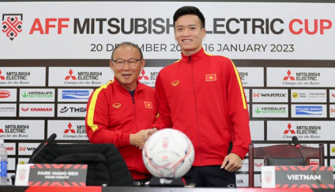 Thầy Park gọi tên 2 cầu thủ nổi bật của Malaysia