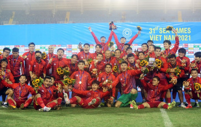 10 điểm nhấn bóng đá Việt Nam năm 2022
