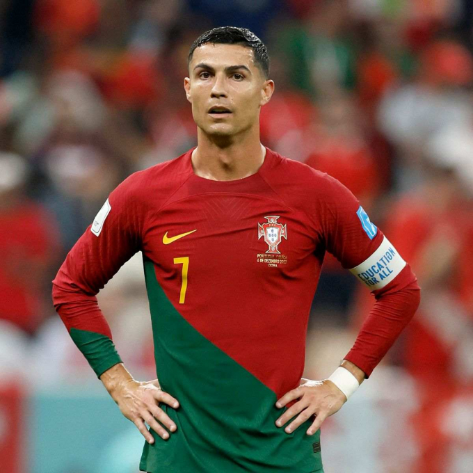 Tân HLV trưởng Bồ Đào Nha bất ngờ nhắc tên Ronaldo, úp mở chuyện tương lai