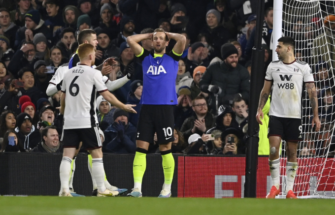 Kane lập kỷ lục trong trận thắng của Tottenham